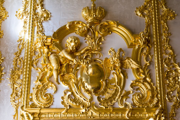 Fototapeta na wymiar Tsarskoe selo. Interior of the Catherine Palace. Elements of interior decoration of the Palace halls