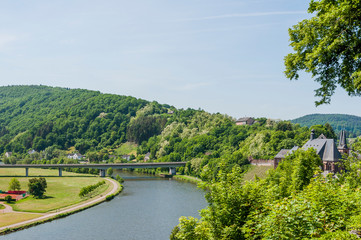 Saarburg, Saar, Fluss, Flussschifffahrt, Laurentiuskirche, Stadt, Altstadt, Leukmündung,...