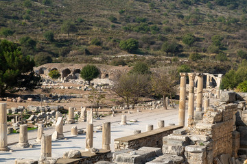 Fototapeta na wymiar Ephesus is the one of the oldest area all around the world. City was created around B.C. 10000 by amazon women.this is the part of Ephesus, figures from ancient time. Way of glory