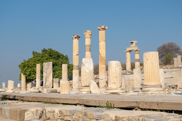 Obraz premium Ephesus is the one of the oldest area all around the world. City was created around B.C. 10000 by amazon women.this is the part of Ephesus, figures from ancient time. Way of glory