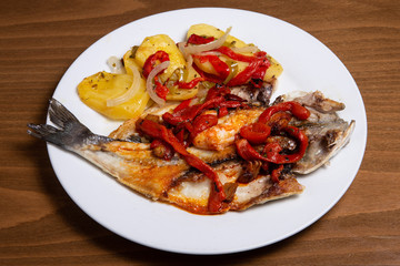 Dorado fish with potato
