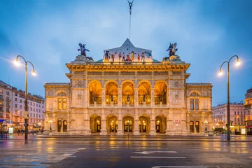 Foto op Aluminium De Weense Staatsopera in Oostenrijk. © Anibal Trejo