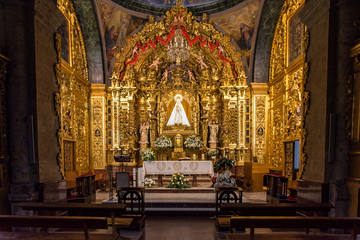 Fototapeta na wymiar Virgen del Castañar, a jewel of the Salamanca goldsmith loaded with symbolism and made with the contributions of all Bejaranos (Bejar, Salamanca)