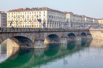 Naklejka premium Ponte Vittorio Emanuele and river Po in Turin 