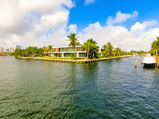 Luxury mansion in exclusive part of Fort Lauderdale