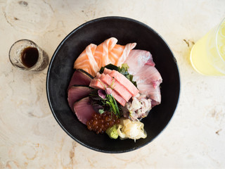 kaisendon - raw fish served in a bowl