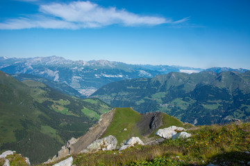 Bergpanorama vom Weisshorngipfel in Arosa im Kanton Graubünden / Schweiz