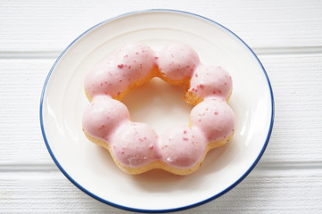 いちごドーナツ