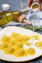 ravioli with cheese