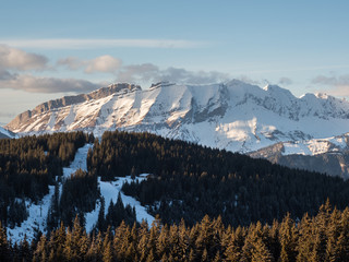 vue des Alpes depuis Notre-Dame de Bellecombe en France