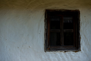 Fototapeta na wymiar window rustic house, rustic, old house, village house
