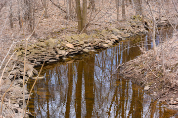 Wequiock Creek forms Wequiock Falls on the Niagara Escarpment.