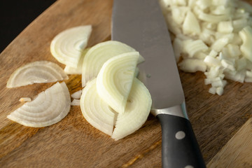 How to cut and chop onions