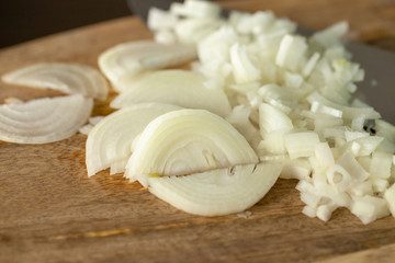 How to cut and chop onions