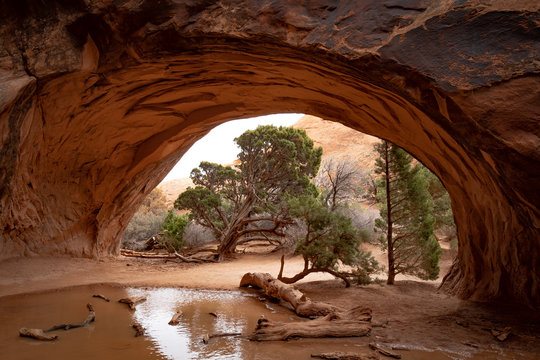 Navajo Archway, Arches National Park