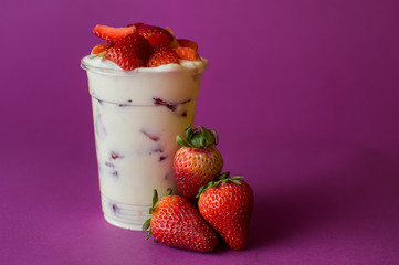 fresas con crema de leche