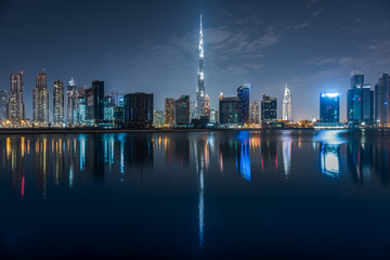 Fototapeta na wymiar Panorama View of Dubai Skyline