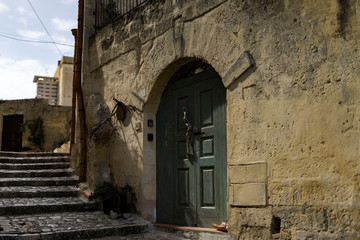 Naklejka premium old door