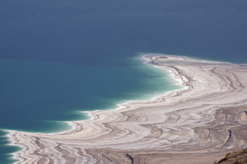 Salzablagerungen am Toten Meer