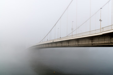 Elisabeth Bridge on foggy morning in Budapest