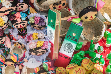 Handmade dolls inspired by Mexican famous Mexican painter. Market dolls made to resemble the face of famous woman artist.