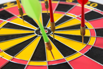 arrow hitting in the target of dartboard