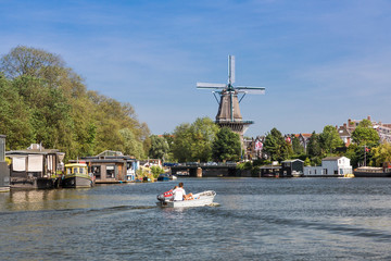 Windmill overlooking the canal © Josh Meister 