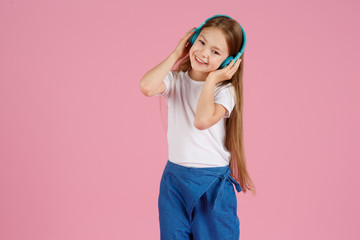 Dancing and singing. Teenager listen music. Recommended music based initial interest. Free music...