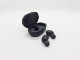 Black Electronic Modern Elegant Wireless Ear Pieces for Listening Music and Phone Tools in White...