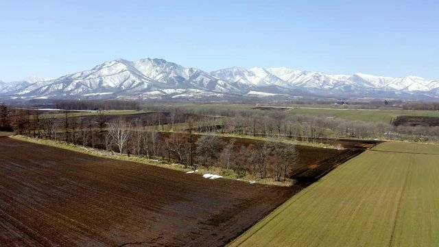 春の十勝平野