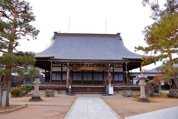 Obraz premium The small town`s historic ancient Japanese temple of Hida Furukawa town, Gifu. Japan.