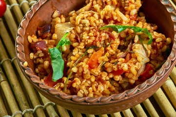 Guveche Bulgur Pilaiv
