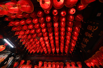 the lantern in chinese temple