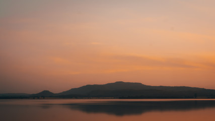 Naklejka premium sunset in mountains