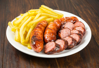Chorizo criollo con patatas