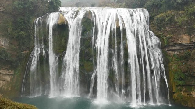  Huangguoshu Waterfall (height: 77.8m, width: 101.0m) is one of the largest waterfalls in China and East Asia located on the Baishui River (白水河) in Anshun, Guizhou province. 