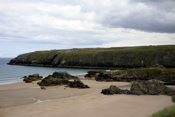 Obraz premium Durness - (Scotland), UK - August 11, 2018: The beaches at Durness peninsula, Scotland, Highlands, United Kingdom