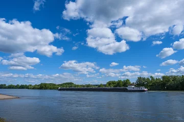 Deurstickers Binnenschifffahrt auf dem Rhein © fotografci