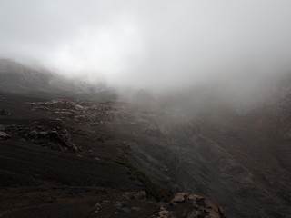 Nebelschwaden in den Bergspitzen des Los Nevados Nationalpark, Kolumbien