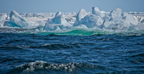 Fototapeta na wymiar Sea Ice, Edge of Pack Ice 80º N, Arctic, Svalbard, Norway, Europe