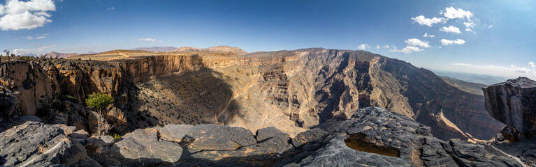 Beautiful view along the cliff of Jabal Shams near Nizwa in Oman