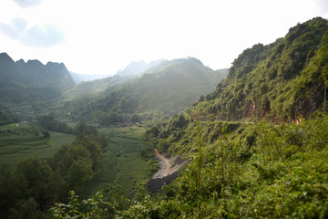 Les montagnes du nord Vietnam