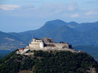 Fototapeta na wymiar old fortress above the mountain