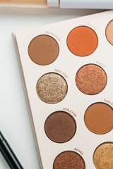 Eye Shadow Pallet with Eyeliner and Gloss