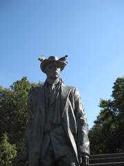 monument to Sergei Rachmaninoff