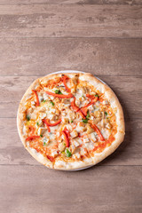 details of tasty chicken mushrooms italian pizza