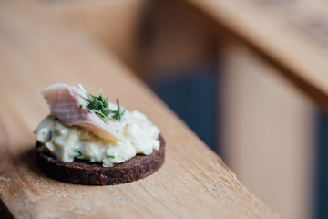 Häppchen Forelle Eiersalat