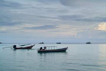 Naklejka premium sunset in Chalok baan kao bay in Koh Tao island, Chumphon Archipelago, Thailand