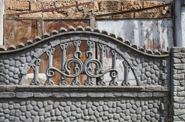 stone wall with a pattern