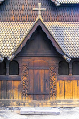 Detail einer Holzstabkirche in Norwegen